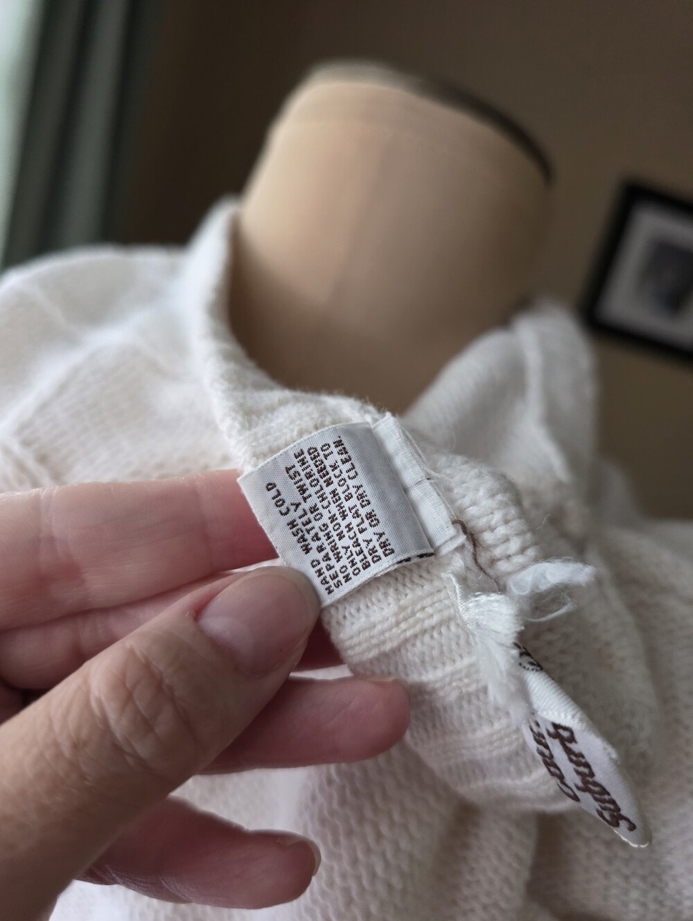 Knit Sweater Vintage Country Suburbans Ramie Cotton  Cream V-Neck Medium Old Mon - Picture 7 of 10
